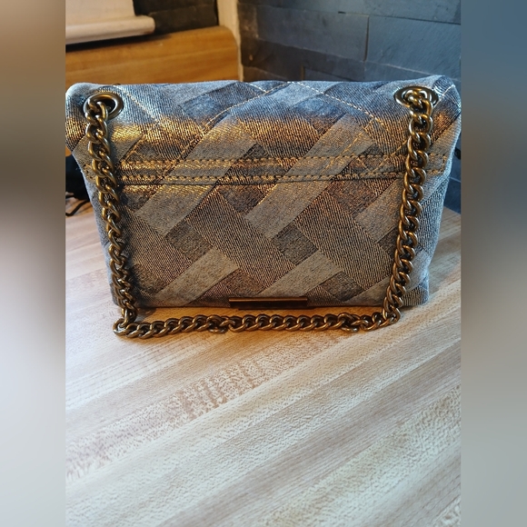 Kurt Geiger NWT Kensington W/Multi Colored Raven & Dustbag - Picture 6 of 8